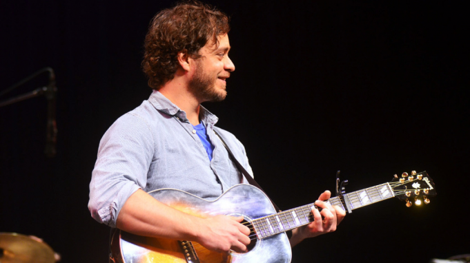 Amos Lee at Ryman Auditorium