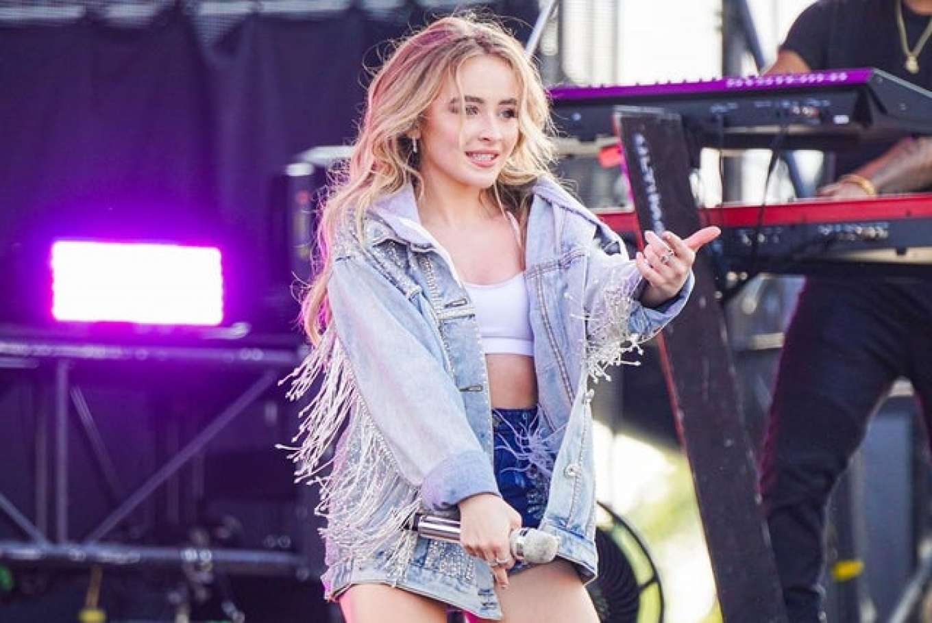Sabrina Carpenter at Ryman Auditorium