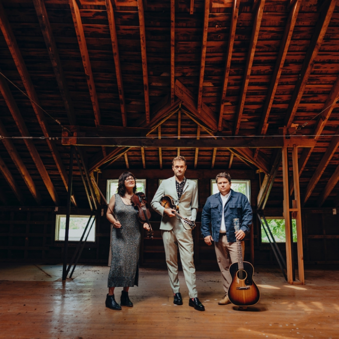 Nickel Creek at Ryman Auditorium